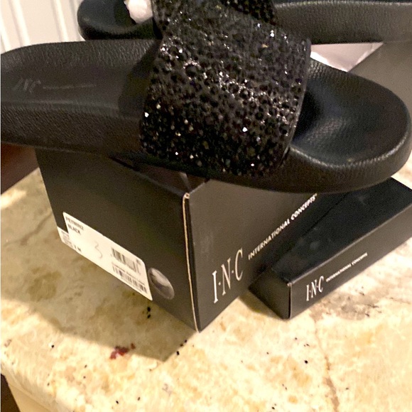Beaded Shimmer Slides. “Like New”Too wide for my narrow feet. Super Cute! - Picture 1 of 3